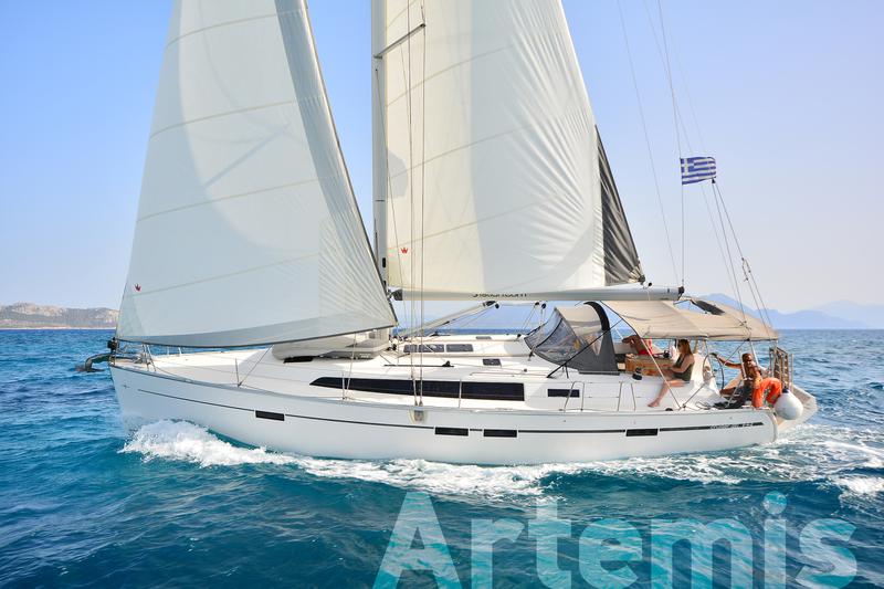 Book yachts online - sailboat - Bavaria Cruiser 46 - Artemis - rent