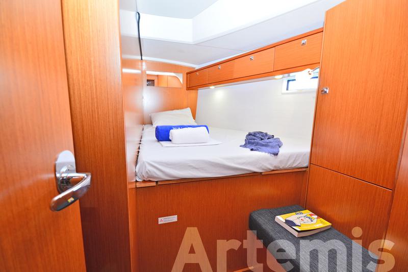Book yachts online - sailboat - Bavaria Cruiser 46 - Artemis - rent