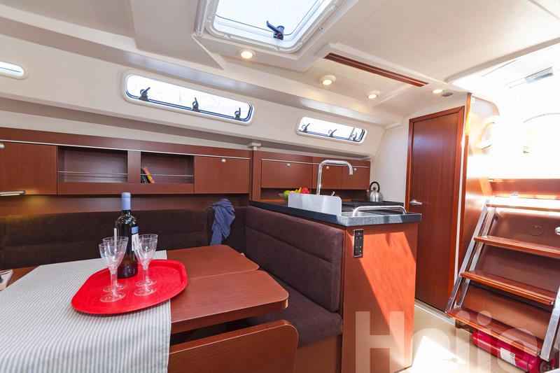 Book yachts online - sailboat - Hanse 345 - Heijo - rent