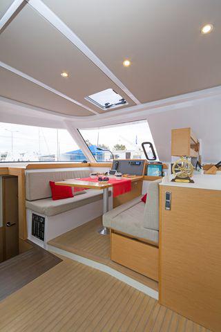 Book yachts online - catamaran - Nautitech Open 40 - MOONLIGHT  - rent