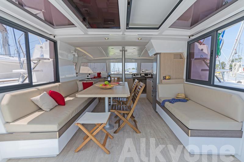 Book yachts online - catamaran - Bali 4.0 - Alkyone - rent