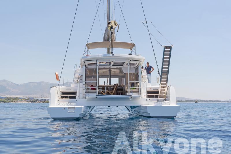 Book yachts online - catamaran - Bali 4.0 - Alkyone - rent