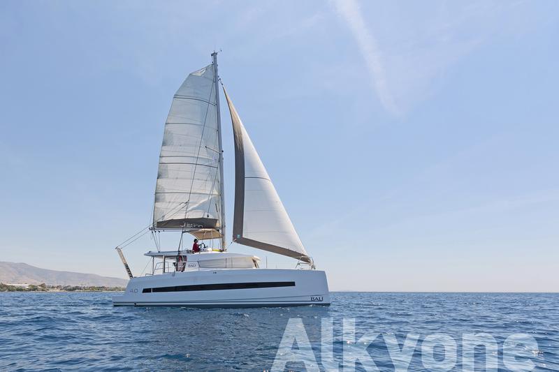 Book yachts online - catamaran - Bali 4.0 - Alkyone - rent