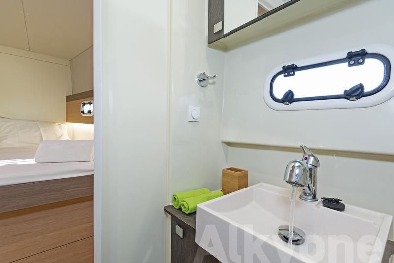 Book yachts online - catamaran - Bali 4.0 - Alkyone - rent