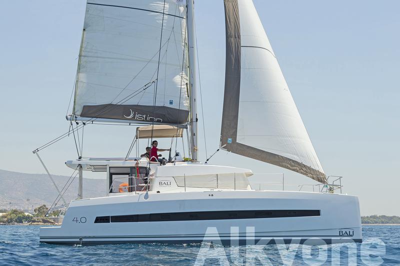 Book yachts online - catamaran - Bali 4.0 - Alkyone - rent