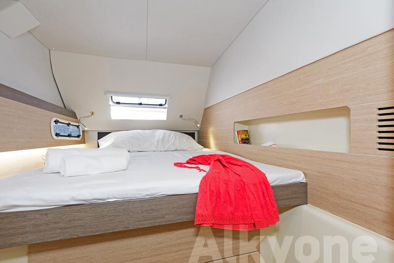 Book yachts online - catamaran - Bali 4.0 - Alkyone - rent