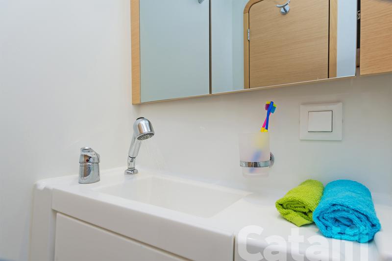 Book yachts online - catamaran - Lagoon 39 - Cataifi - rent