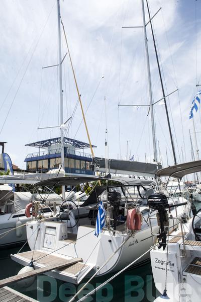 Book yachts online - sailboat - Hanse 415 - Deep Blue - rent