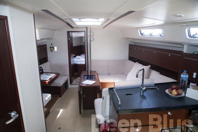Book yachts online - sailboat - Hanse 415 - Deep Blue - rent