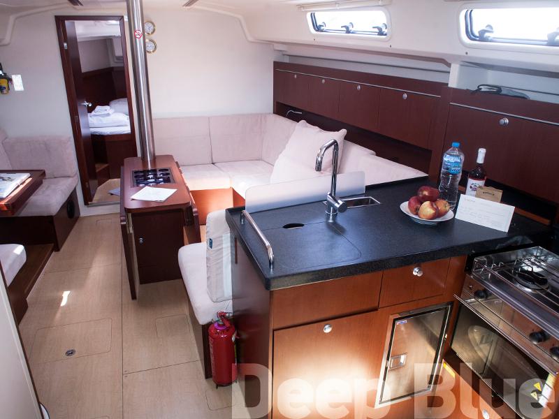 Book yachts online - sailboat - Hanse 415 - Deep Blue - rent