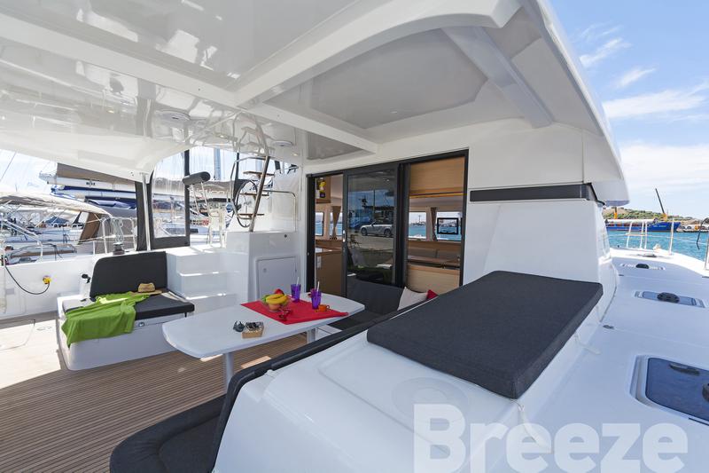 Book yachts online - catamaran - Lagoon 42 A/C &amp; GEN. - BREEZE - rent