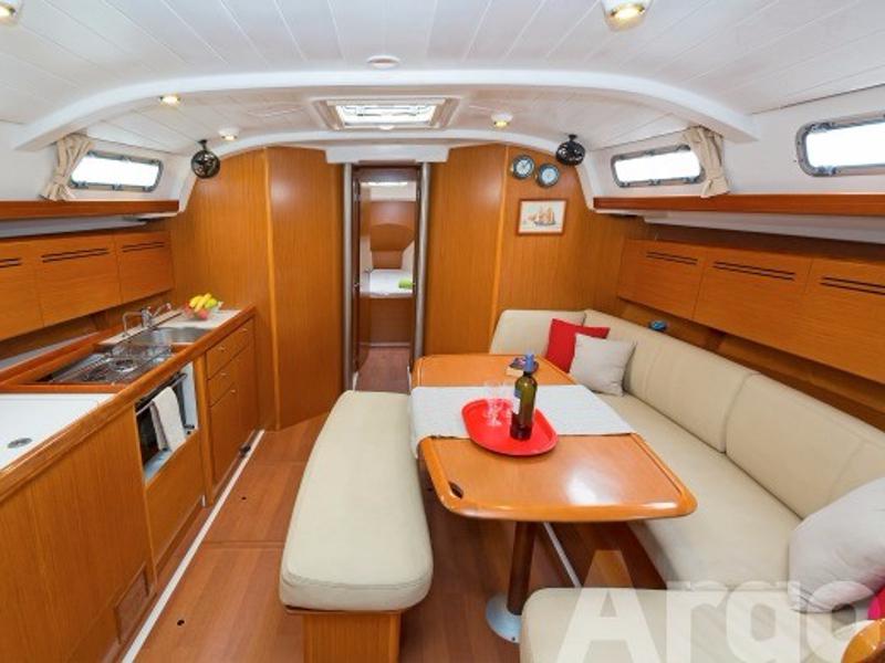 Book yachts online - sailboat - Cyclades 43.4 - Argo - rent
