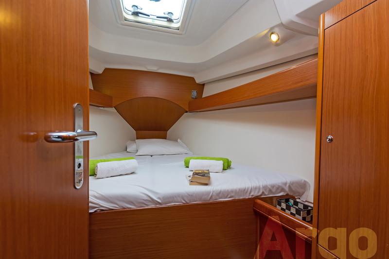 Book yachts online - sailboat - Cyclades 43.4 - Argo - rent