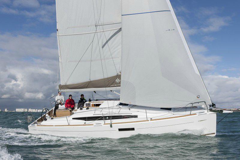 Book yachts online - sailboat - Sun Odyssey 349 - AGIOS NIKOLAOS - rent