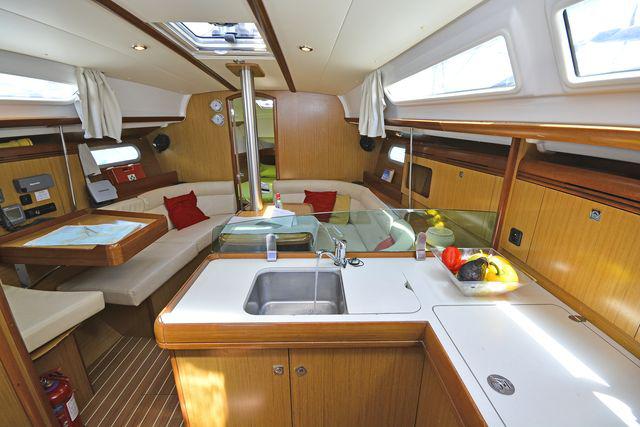 Book yachts online - sailboat - Sun Odyssey 36i - Candy - rent