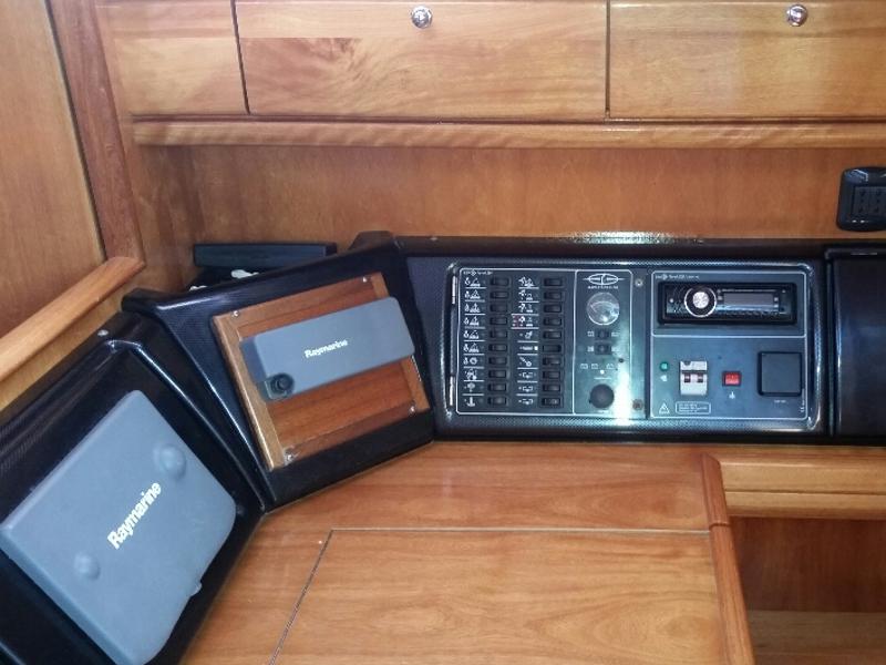 Book yachts online - sailboat - Bavaria 42 - Stella Oriens - rent