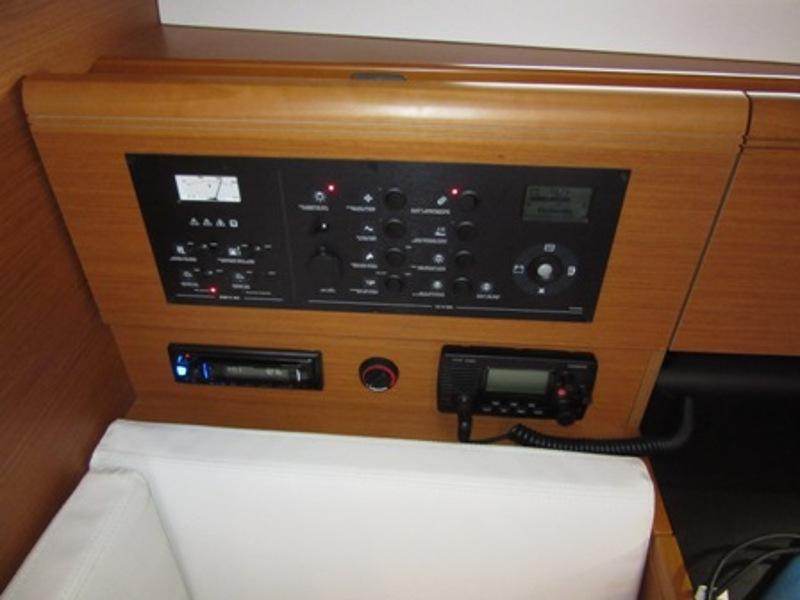 Book yachts online - sailboat - Sun Odyssey 449 - Blind Date II - rent