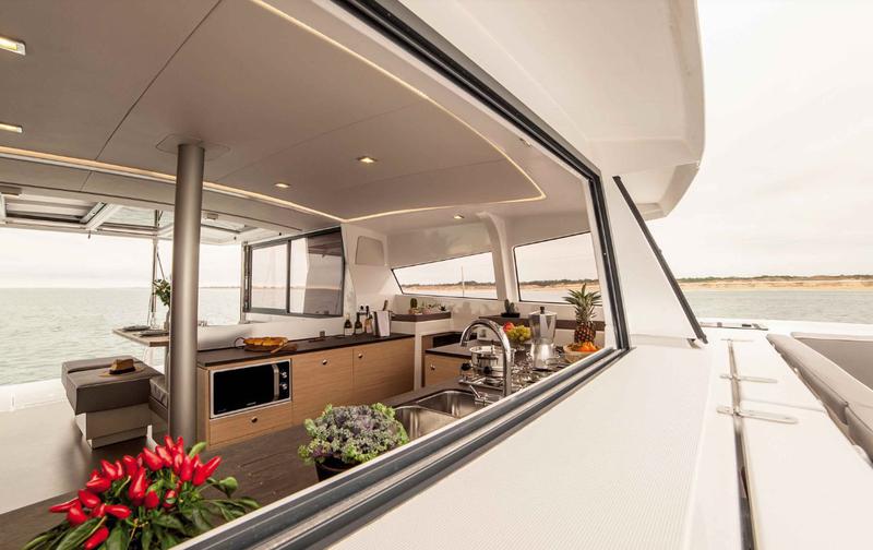 Book yachts online - catamaran - Bali 4.3 - Hogwarts - rent