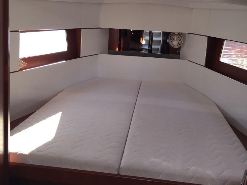 Book yachts online - sailboat - Oceanis 38.1 - Galatea - rent