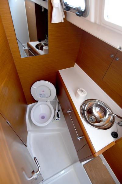 Book yachts online - sailboat - Sun Odyssey 419 - Kiss Kiss - rent