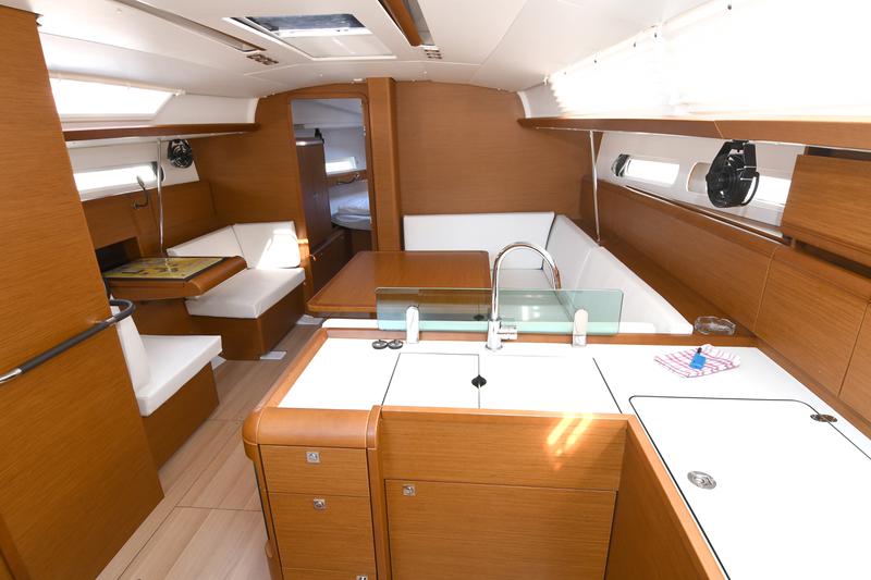Book yachts online - sailboat - Sun Odyssey 419 - Kiss Kiss - rent