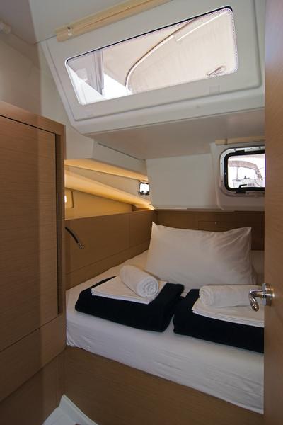 Book yachts online - sailboat - Sun Odyssey 440 - Carlyle - rent