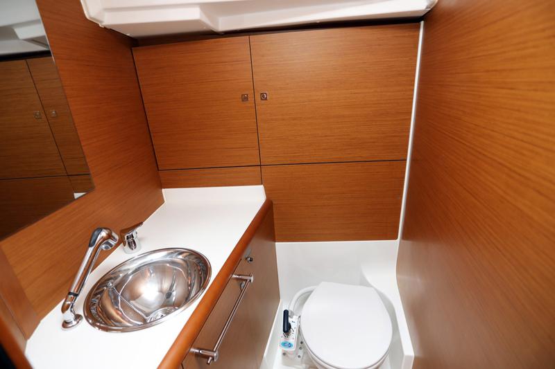 Book yachts online - sailboat - Sun Odyssey 419 - Litus - rent