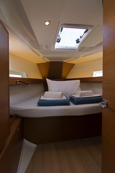 Book yachts online - sailboat - Sun Odyssey 419 - Dorado - rent