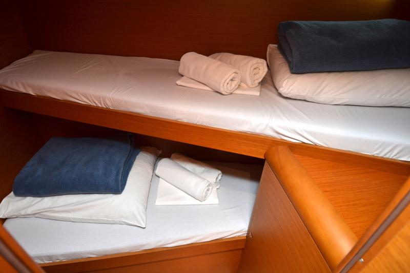 Book yachts online - sailboat - Sun Odyssey 449 - Ventus - rent