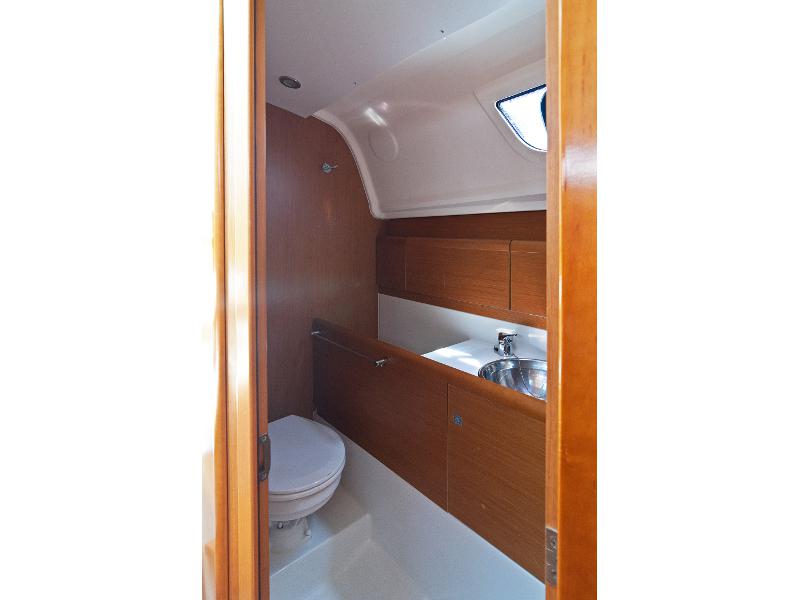 Book yachts online - sailboat - Sun Odyssey 33i - Buena Suerte - rent
