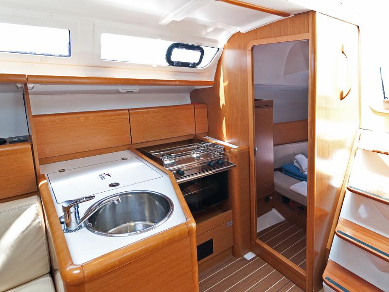 Book yachts online - sailboat - Sun Odyssey 33i - Buena Suerte - rent
