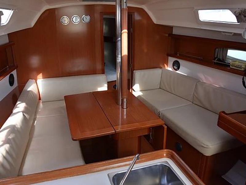 Book yachts online - sailboat - Oceanis 34 - Sixth - rent