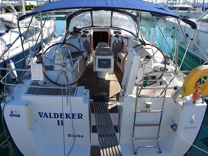 Book yachts online - sailboat - Oceanis 43 V - Valdeker II - rent