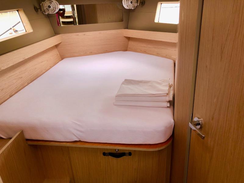 Book yachts online - sailboat - Oceanis 41.1 - Wave - rent