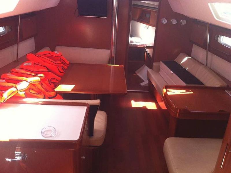 Book yachts online - sailboat - Oceanis 46 - Juliette - rent