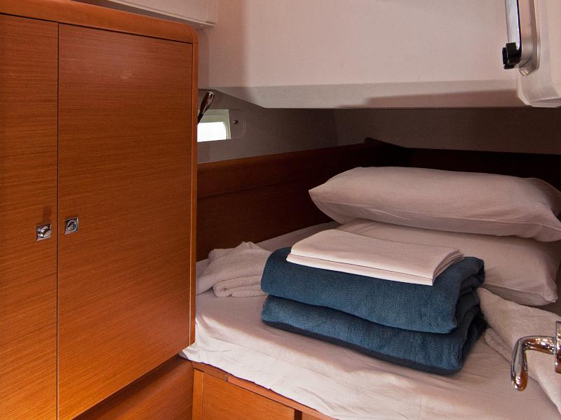 Book yachts online - sailboat - Sun Odyssey 449 - Adria Wave - rent