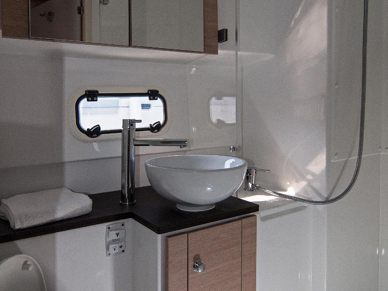 Book yachts online - catamaran - Bali 4.5 - Adria Nikita - rent