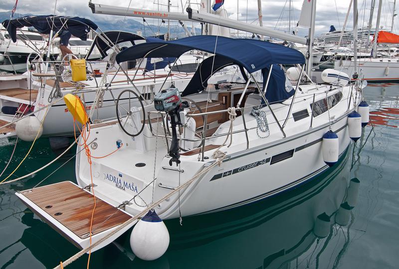 Book yachts online - sailboat - Bavaria Cruiser 34 - Adria Maša - rent