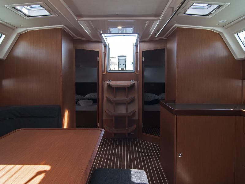 Book yachts online - sailboat - Bavaria Cruiser 46 - Adria Mimi - rent