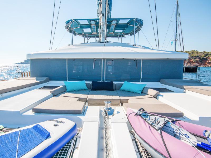 Book yachts online - catamaran - Lagoon 52 - 6 cabin verison - Lucky clover - rent