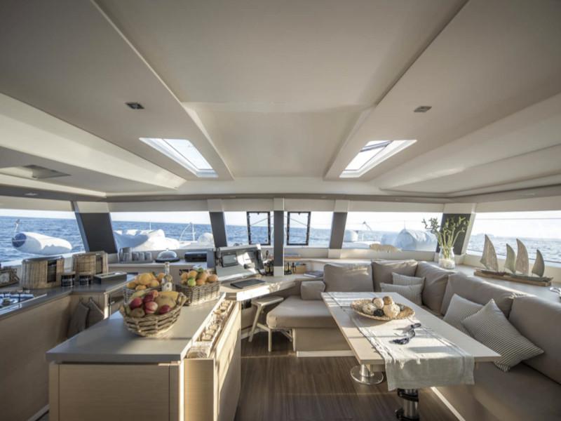 Book yachts online - catamaran - Saba 50 -  5 cabin version - Sea Energy V - rent