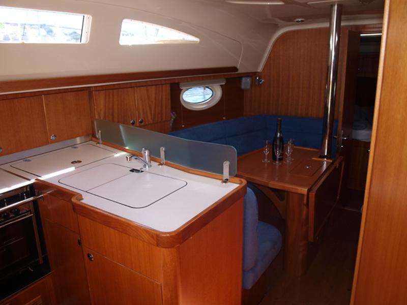 Book yachts online - sailboat - Elan 344 Impression - Sea Bird - rent