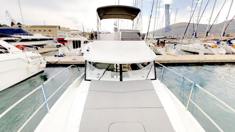 Book yachts online - motorboat - Beneteau Swift Trawler 30 - Odysseus - rent