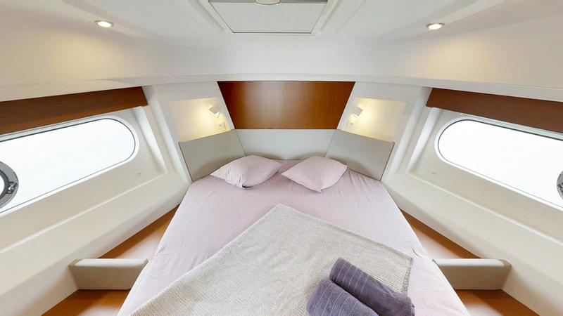 Book yachts online - motorboat - Beneteau Swift Trawler 30 - Odysseus - rent