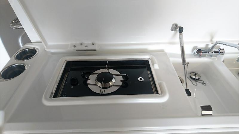 Book yachts online - motorboat - Jeanneau Cap Camarat 10.5 WA - Jeanneau Cap Camarat 10.5 WA - rent