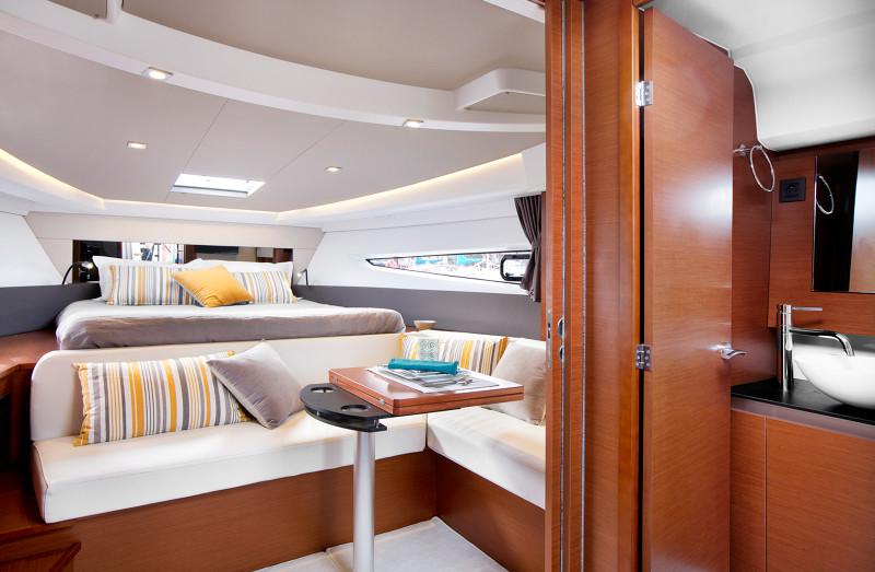 Book yachts online - motorboat - Jeanneau Leader 36 - Jeanneau Leader 36 ('17) - rent