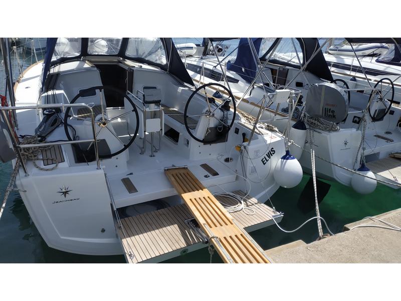 Book yachts online - sailboat - Sun Odyssey 349 - Elvis - rent