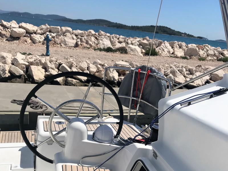Book yachts online - sailboat - Sun Odyssey 419 - Marley - rent