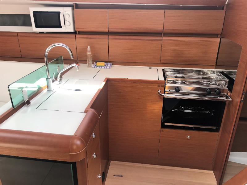 Book yachts online - sailboat - Sun Odyssey 449 - Janis - rent
