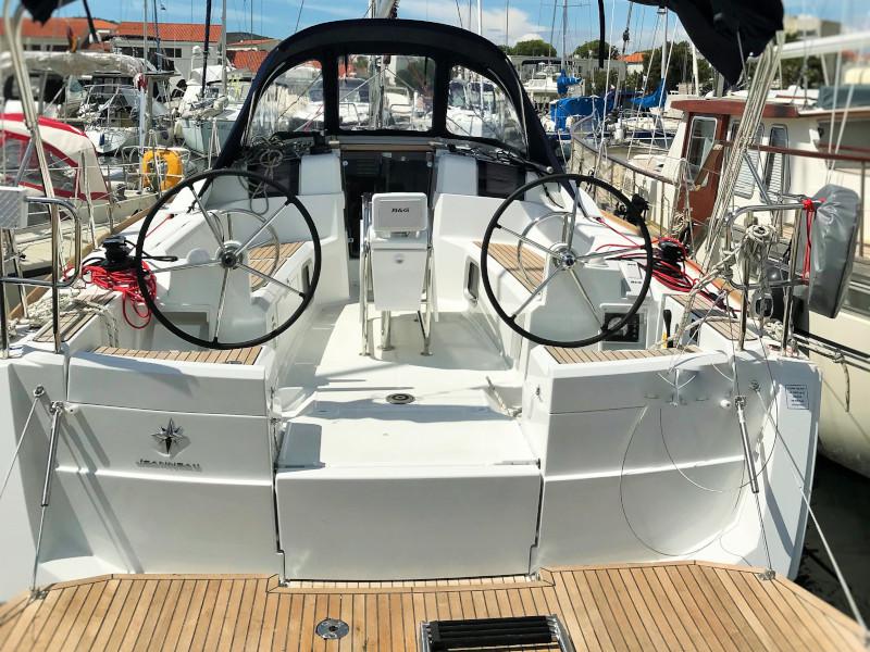 Book yachts online - sailboat - Sun Odyssey 389 - Freddie - rent